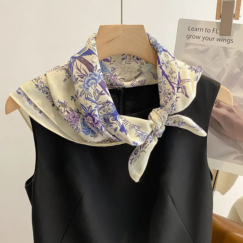 AURA Daisy – 70*70  Floral-Print Square Scarf